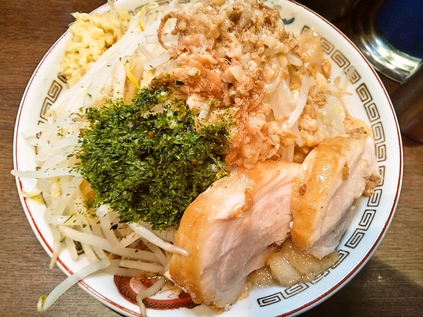 ヤサイマシマシ