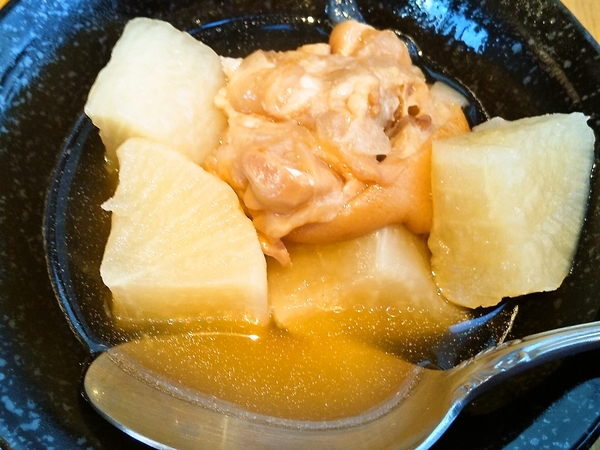 豚足と大根の炊いたん