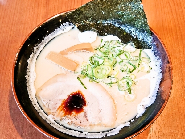 博多とんこつラーメン