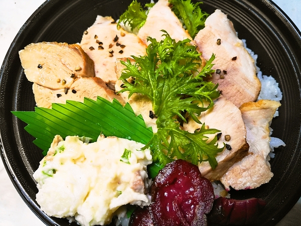 ローストポーク丼