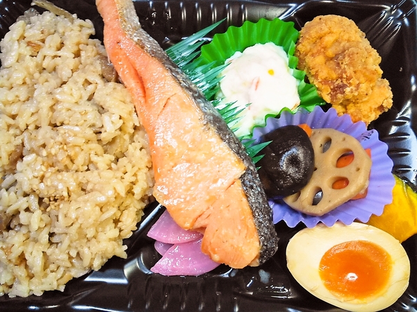 鮭の味噌漬け弁当