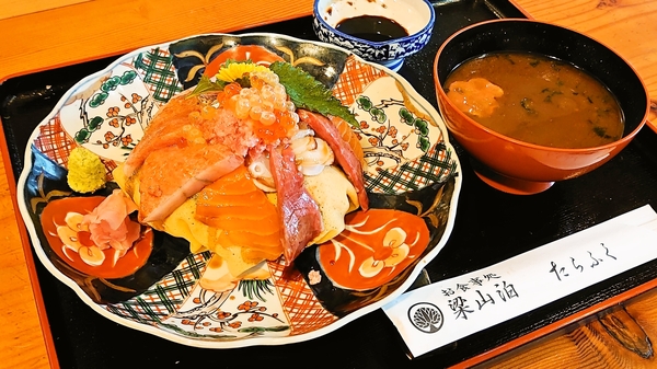 梁山泊たらふく＠京都・福知山の海鮮ちらし寿司ばくだん！