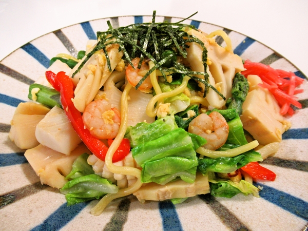 春野菜と海鮮の卵塩焼きそば