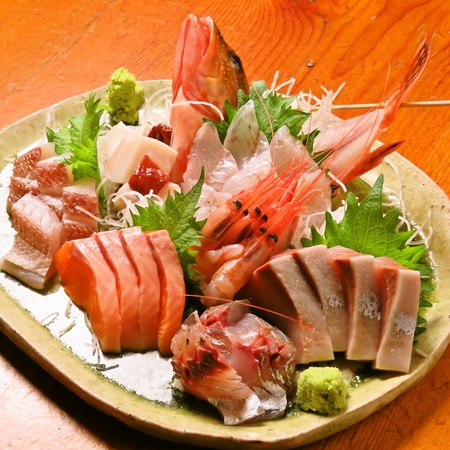 新潟　海鮮とうや　お刺身盛り合わせ