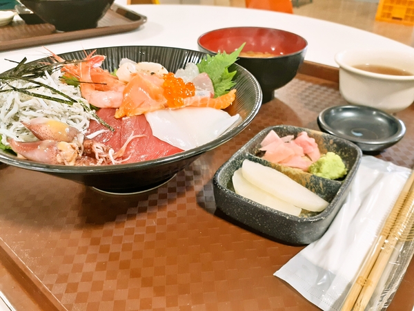 和歌山まるしぇ　海鮮丼(並)