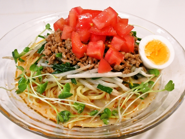 簡単冷やしトマト担々麺