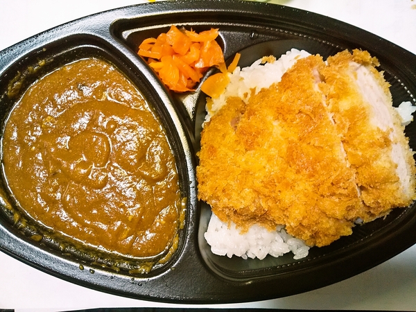 肉屋のロースカツカレー