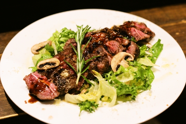 立ち飲み食堂ウルトラスズキ