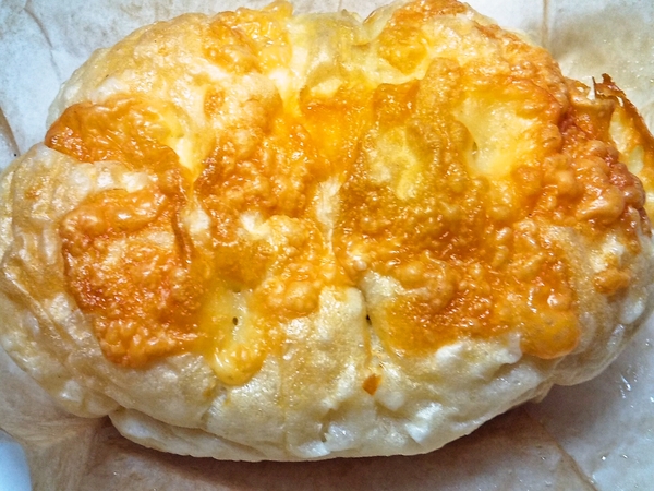 チーズ入り生フォッカチャ