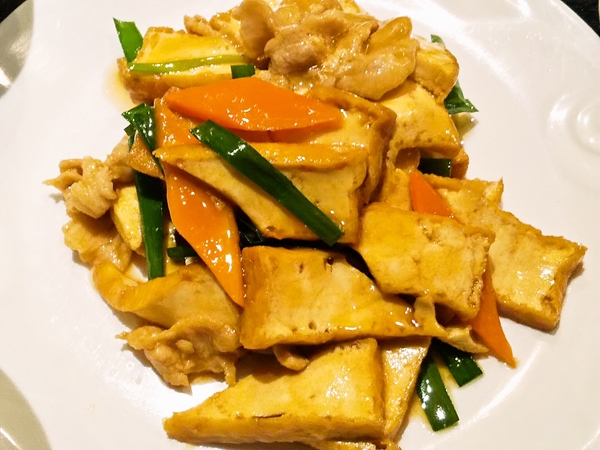 厚揚げと豚ニラ炒め