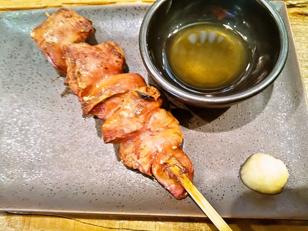 レバ塩 胡麻油添え