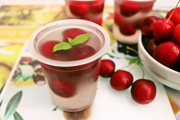 自家製 さくらんぼゼリー