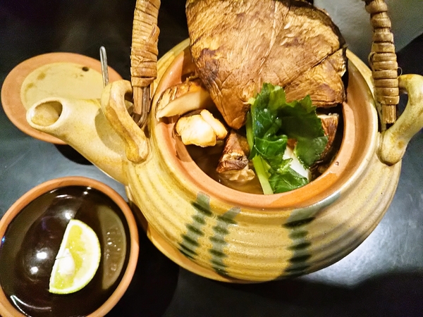 鱧と松茸の土瓶蒸し
