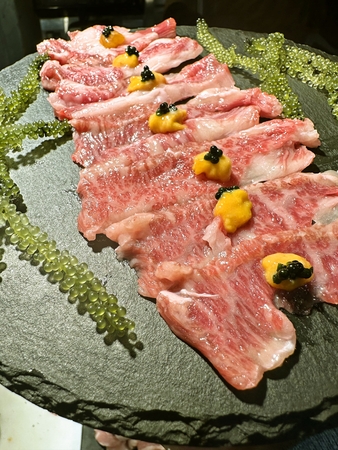 焼肉凡　牛カルパッチョ